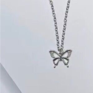 Chic 925 Sterling Silver Butterfly Necklace